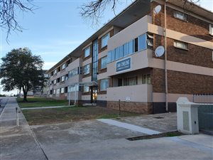 2 Bed Apartment in Port Elizabeth Central