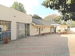 4 Bed House in Fairmount Ridge