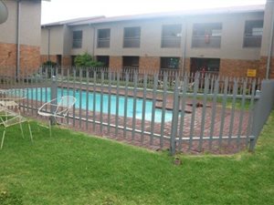 2 Bed Apartment in Vanderbijlpark CE3