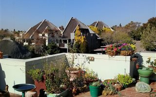 3 Bedroom Apartment in Lonehill