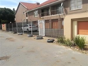 2 Bed Flat in Vanderbijlpark CE2