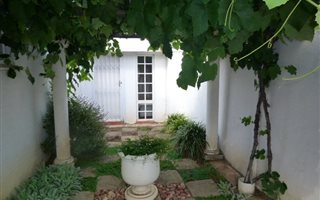 1 Bedroom Apartment in Menlo Park