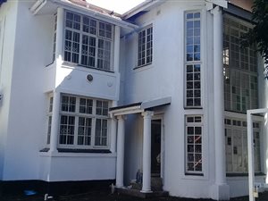 693 m² Office Space in Berea