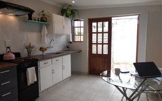 1 Bedroom House in Orange Grove