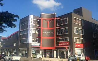 566 m² Commercial space in Beachfront