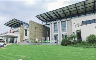 1 Bedroom Apartment in Jackal Creek Golf Estate