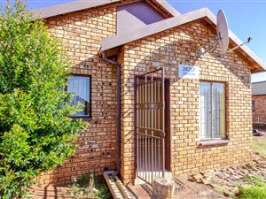 3 Bed House in Protea Glen