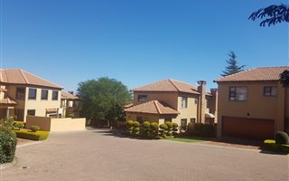 2 Bedroom House in Sterrewag