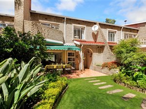 3 Bed Townhouse in Victory Park