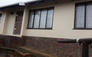 3 Bedroom House in Umlazi