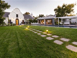 6 Bed House in Constantia Upper