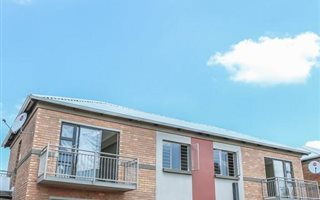 2 Bedroom Apartment in Andeon AH