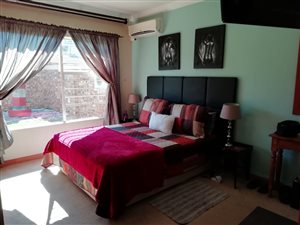 3 Bed Townhouse in Bartlett