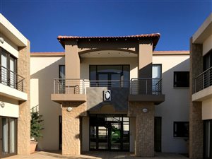 254 m² Commercial space in Parkhaven