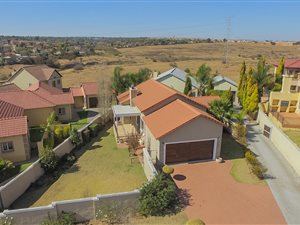 3 Bed House in The Reeds
