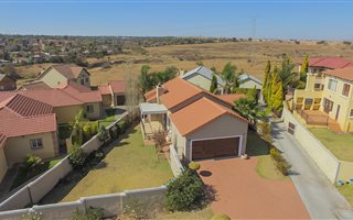 3 Bedroom House in The Reeds