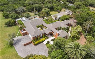 5 Bedroom House in Sardinia Bay