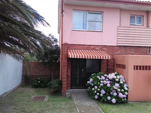 2 Bedroom Duplex in Newton Park