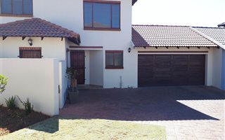 3 Bedroom Townhouse in Thatchfield