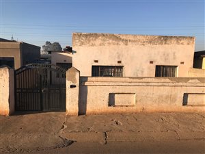 4 Bed House in Chiawelo