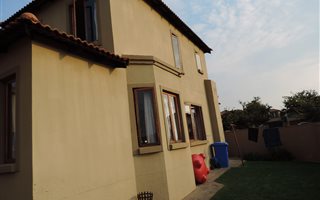 2 Bedroom House in Kyalami