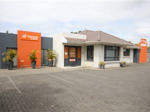 340 m² Office Space in Beacon Bay