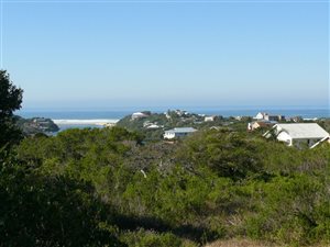 670 m² Land available in Kleinemonde