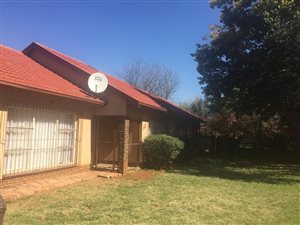 4 Bed House in Golf Park