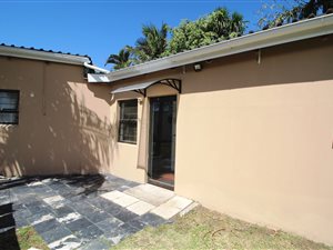 2 Bed Garden Cottage in Vincent