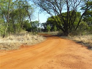 1 ha Land available in Kameeldrift East