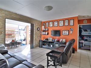 3 Bed Simplex in Edenglen