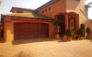 4 Bedroom House in Lakefield