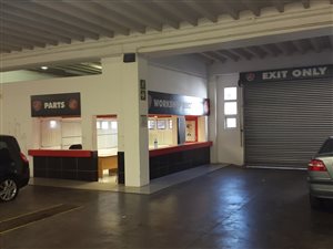 808 m² Industrial space in Pinetown Central
