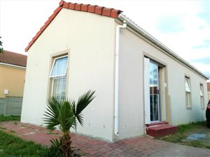 3 Bed House in Broadlands