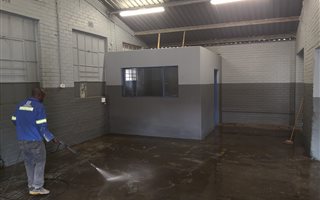 190 m² Industrial space in Alrode