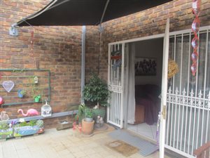 2 Bed Apartment in Brackendowns