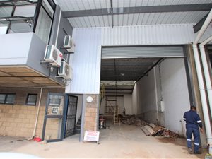 353 m² Commercial space in Glen Anil