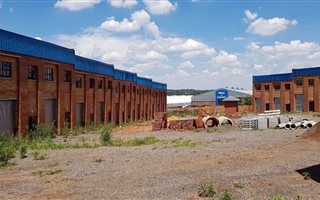 200 m² Commercial space in Monavoni