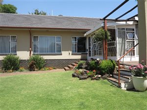 4 Bed House in Sunningdale