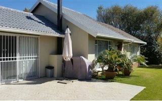 3 Bedroom House in Isandovale