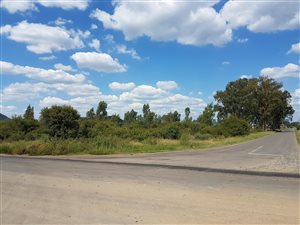 2.1 ha Land available in Klerksoord