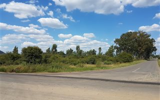 2.1 ha Land available in Klerksoord
