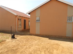 2 Bed House in Savanna City