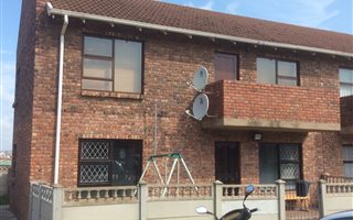 2 Bedroom Townhouse in Algoa Park
