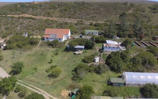 4.4 ha Farm in West Hill