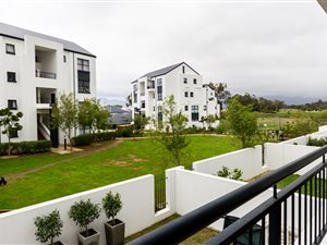 2 Bed Apartment in De Velde