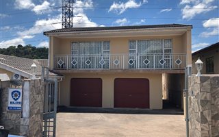 3 Bedroom House in Shallcross