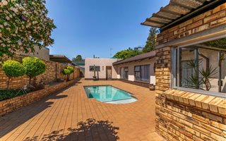 3 Bedroom House in Krugersdorp North