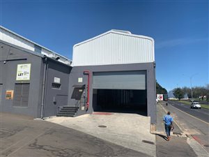 1600 m² Industrial space in Paarl