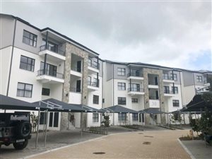 1 Bedroom Apartment in Paardevlei